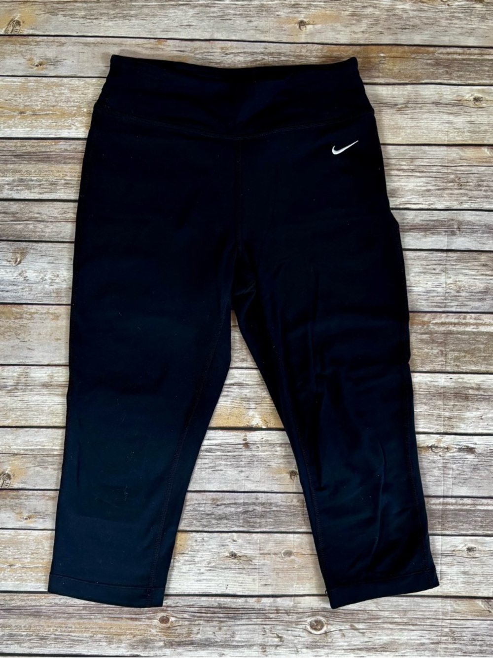 Nike Women’s Capri Leggings - Dri-FIT Yoga pants, Small